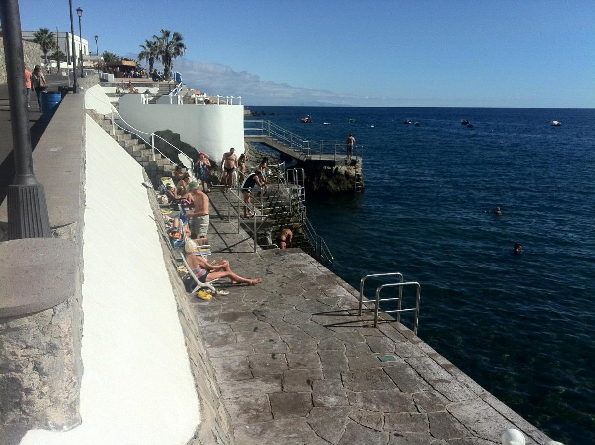Seaside Serenity: Remote Work Retreat in Poris de Abona Exterior photo