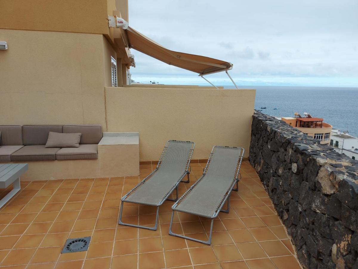 Seaside Serenity: Remote Work Retreat in Poris de Abona Exterior photo