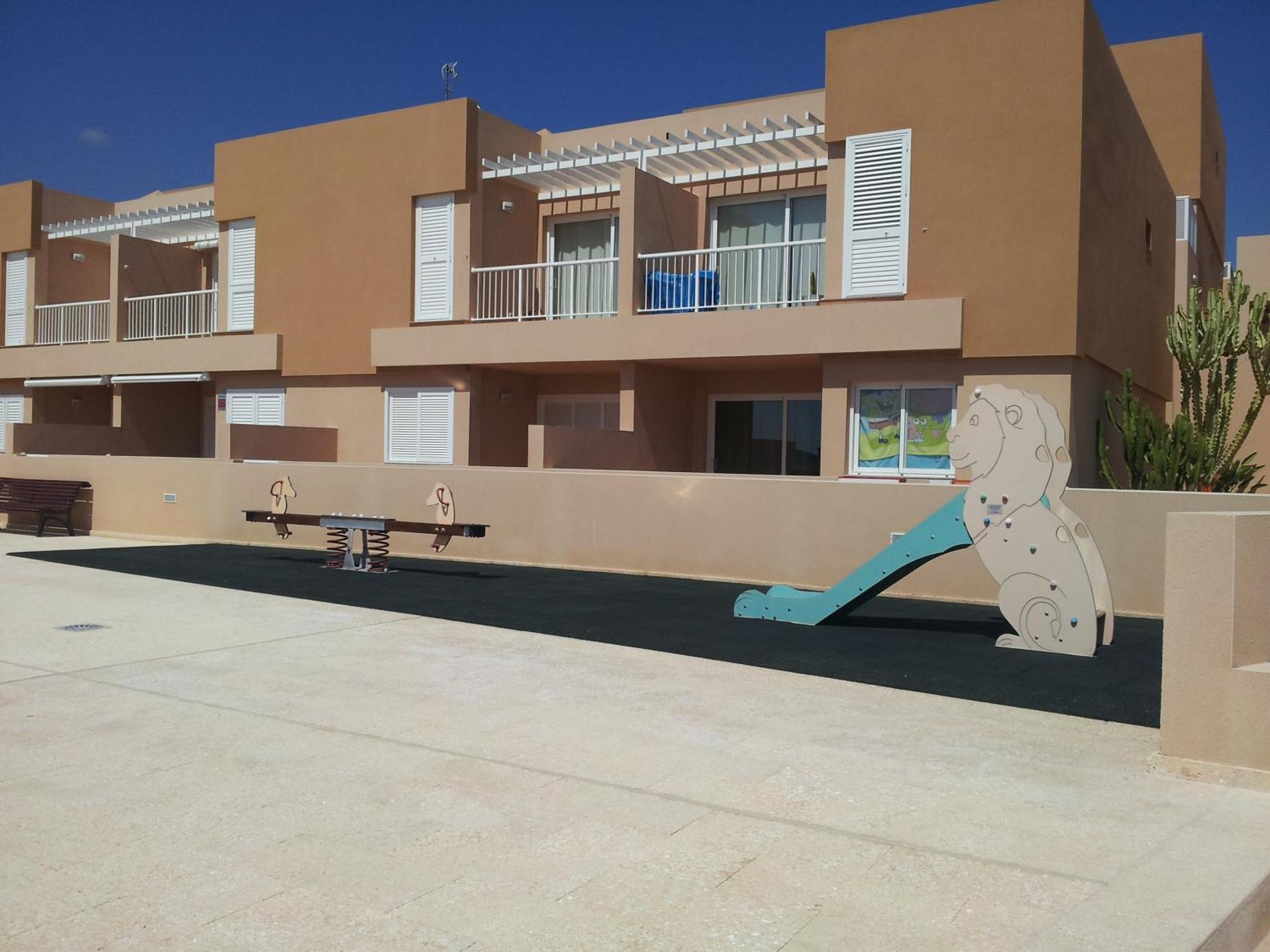 Seaside Serenity: Remote Work Retreat in Poris de Abona Exterior photo